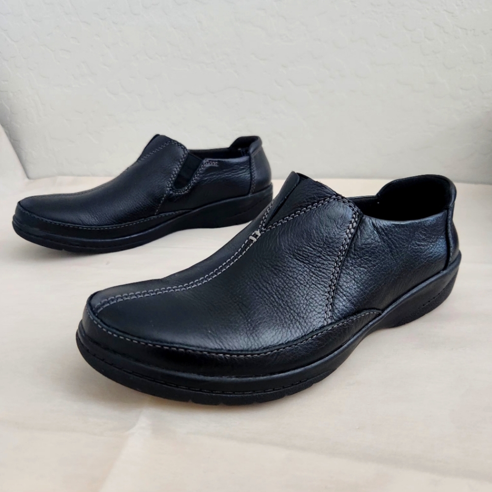 Womens Collection by Clarks Shoes | Soft Cushion Slip On | Black | Size 6.5 |